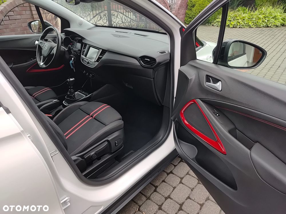 Opel Crossland X 1.2 T Design Line S&S - 6
