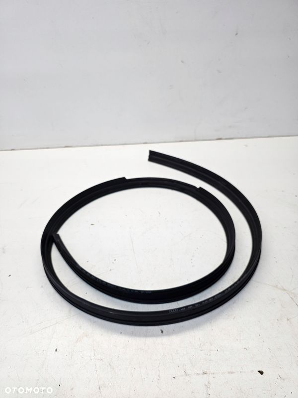 USZCZELKA RAMY DACHU PRAWA AUDI A7 4G 4G8854544 - 1