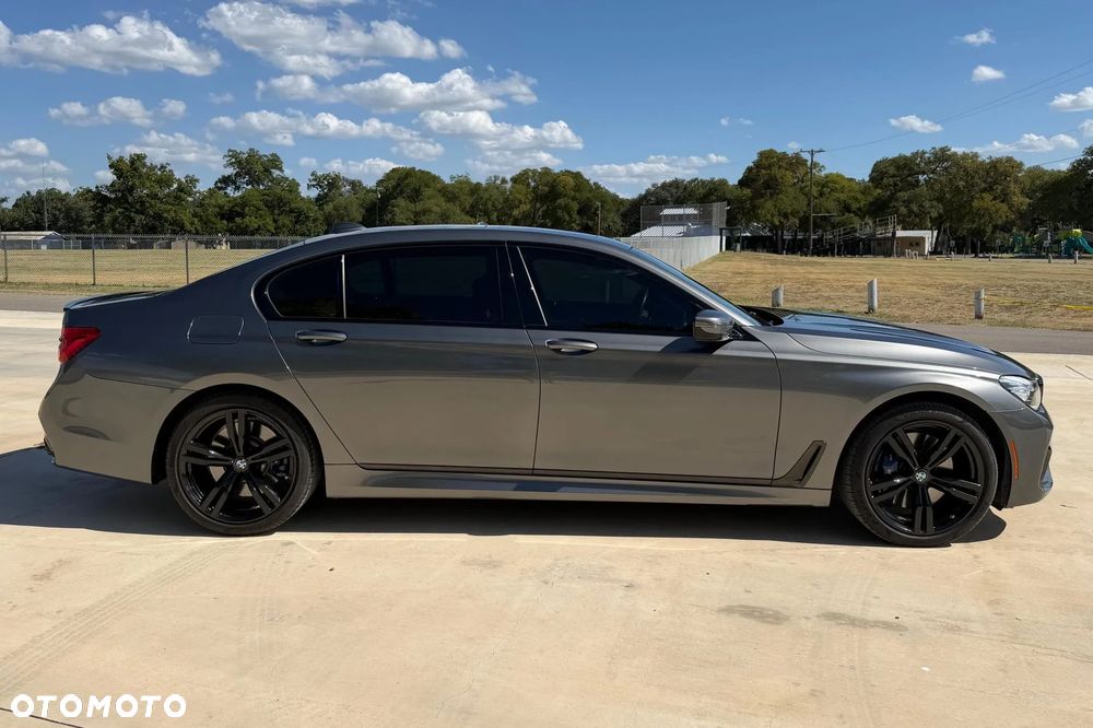 BMW Seria 7 - 5