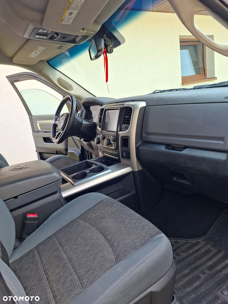Dodge RAM - 21