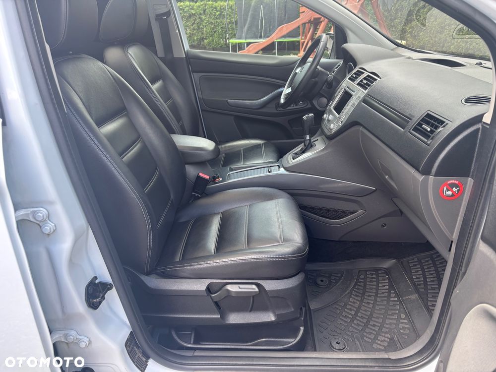 Ford Kuga 2.5 4x4 Titanium - 26