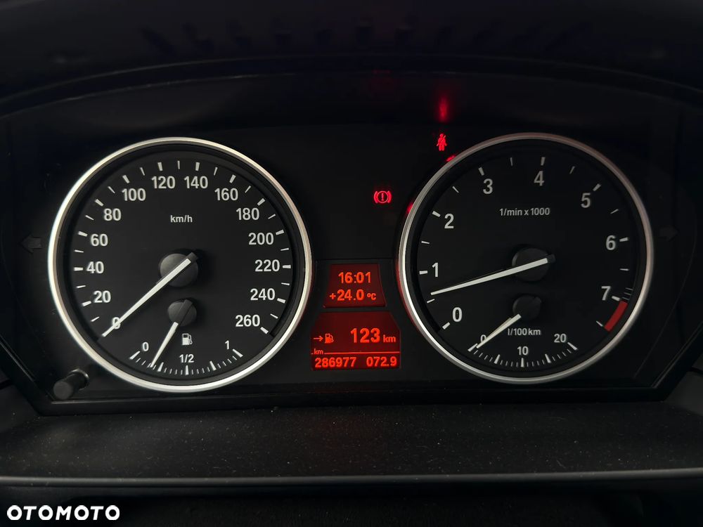 BMW Seria 5 - 22