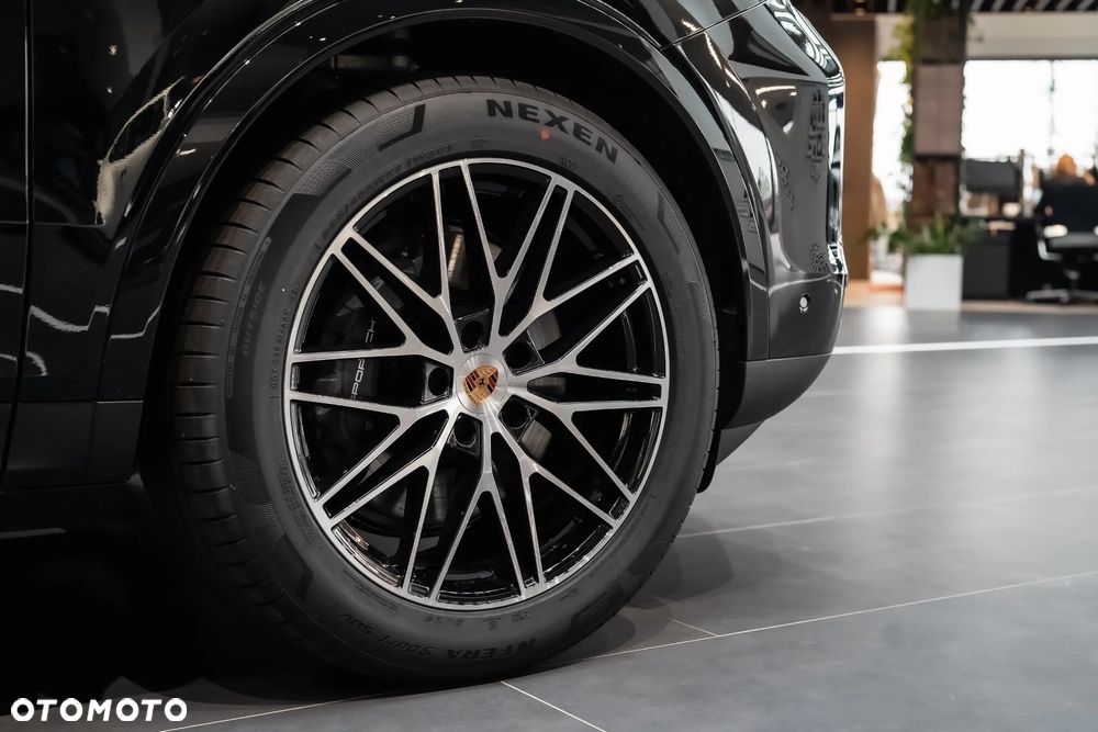 Porsche Cayenne E-Hybrid PHEV - 11