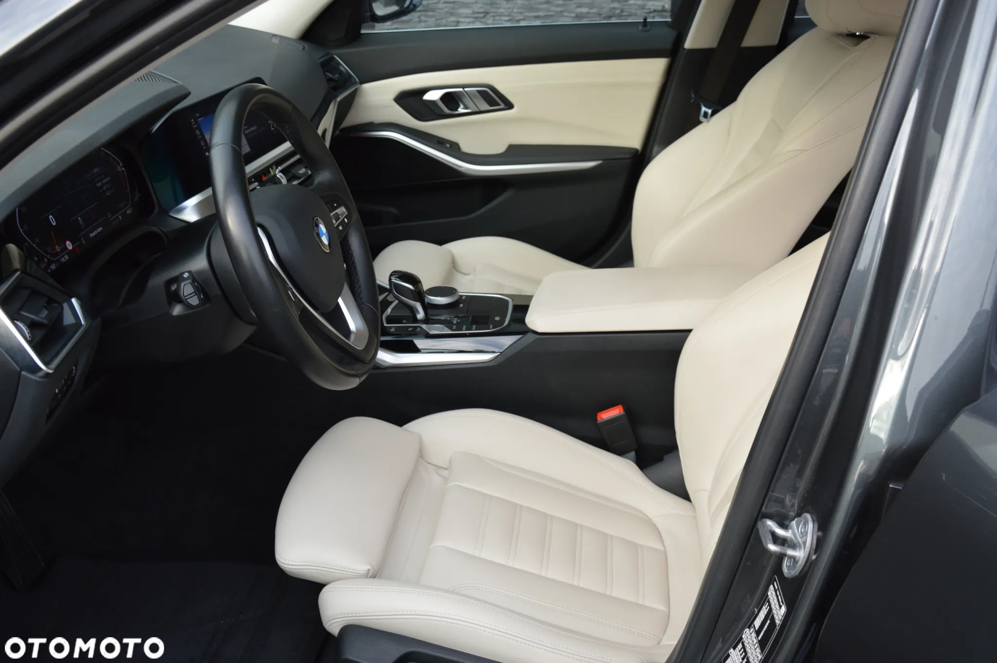 BMW Seria 3 320i Sport Line - 15
