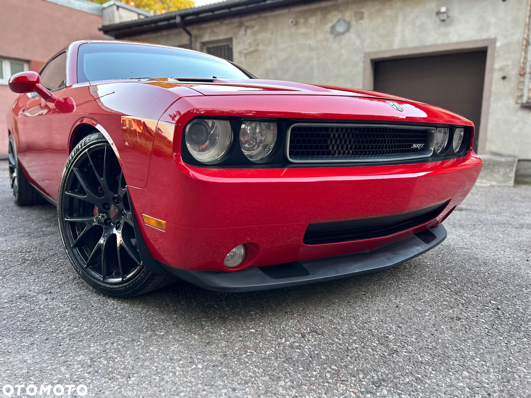 Dodge Challenger 6.1 SRT8 - 2