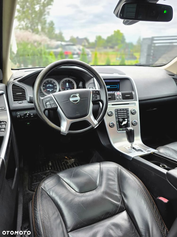 Volvo XC 60 T6 AWD Momentum - 23