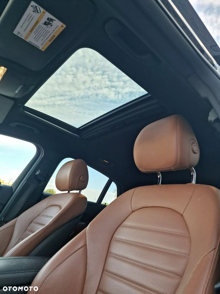 Mercedes-Benz GLC - 29