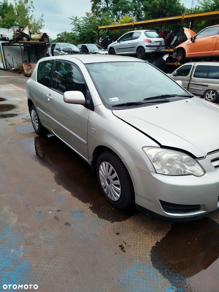 Toyota Corolla  e 12 na części. - 3