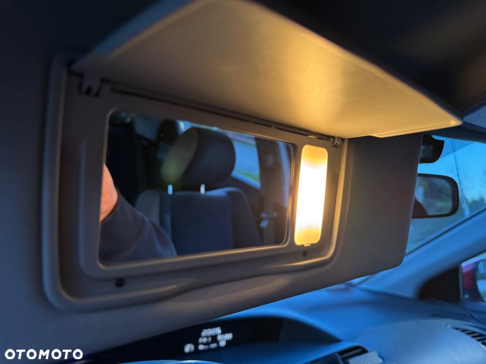 Honda Civic 1.8 Comfort - 36