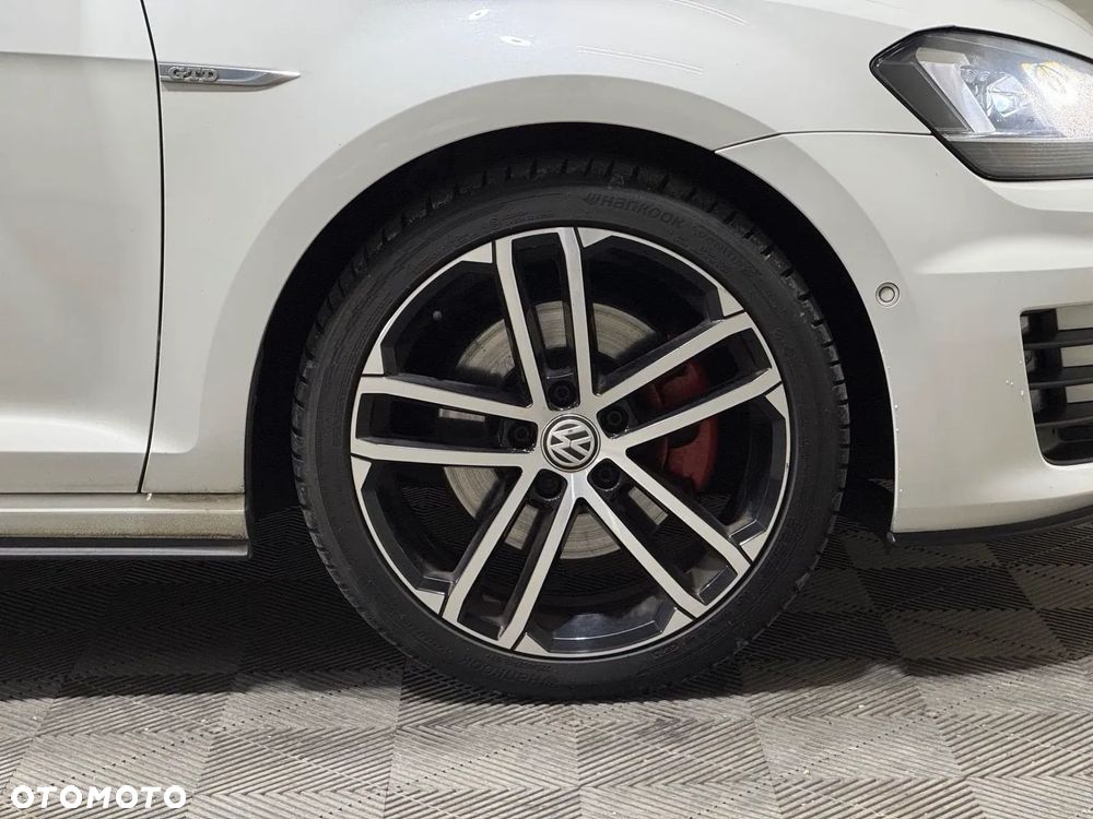 Volkswagen Golf 2.0 TDI BMT GTD DSG - 9