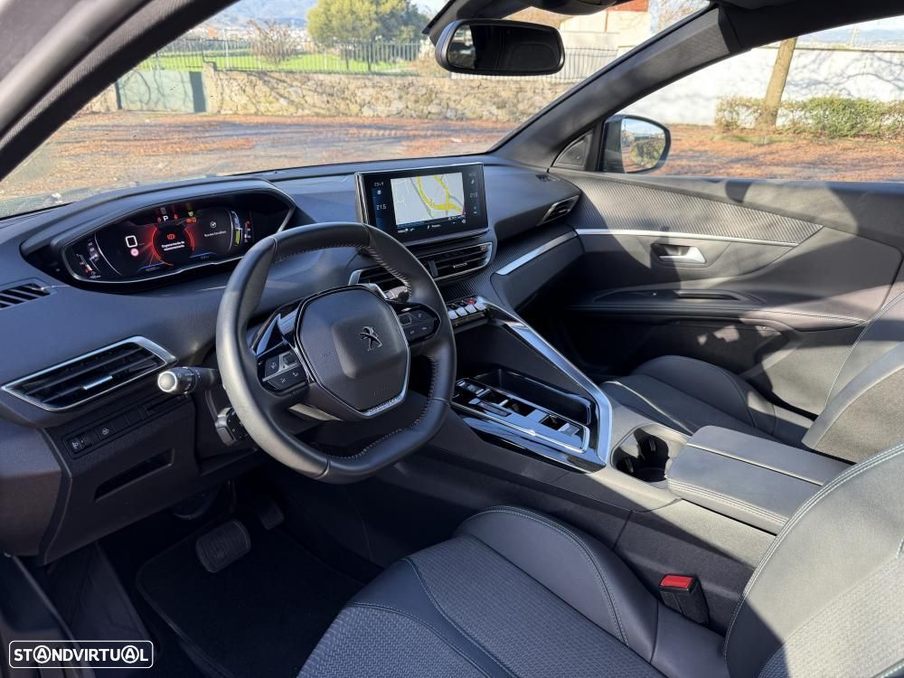 Peugeot 5008 1.2 Hybrid Allure Pack e-DCS6 - 9