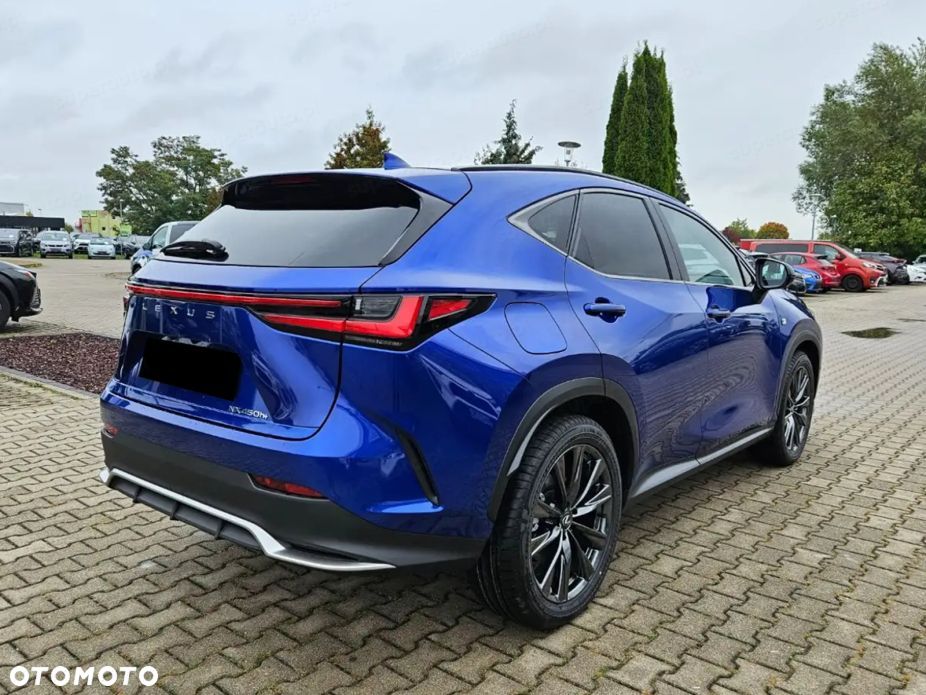 Lexus NX - 7