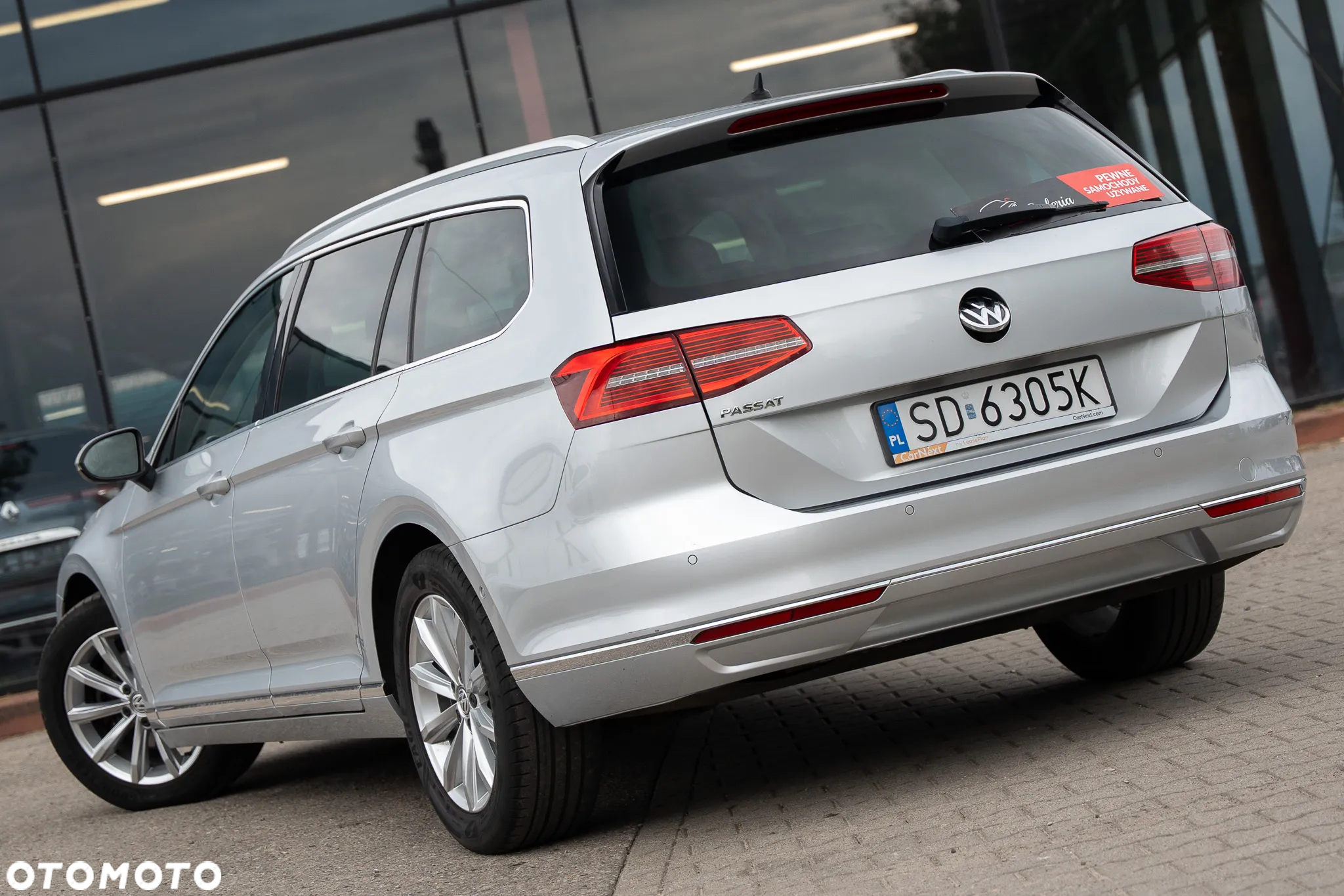 Volkswagen Passat 2.0 TDI BMT Comfortline - 12