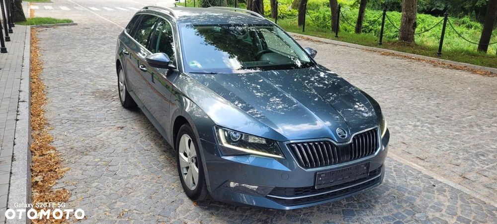 Skoda Superb 2.0 TDI 4x4 Style DSG - 3