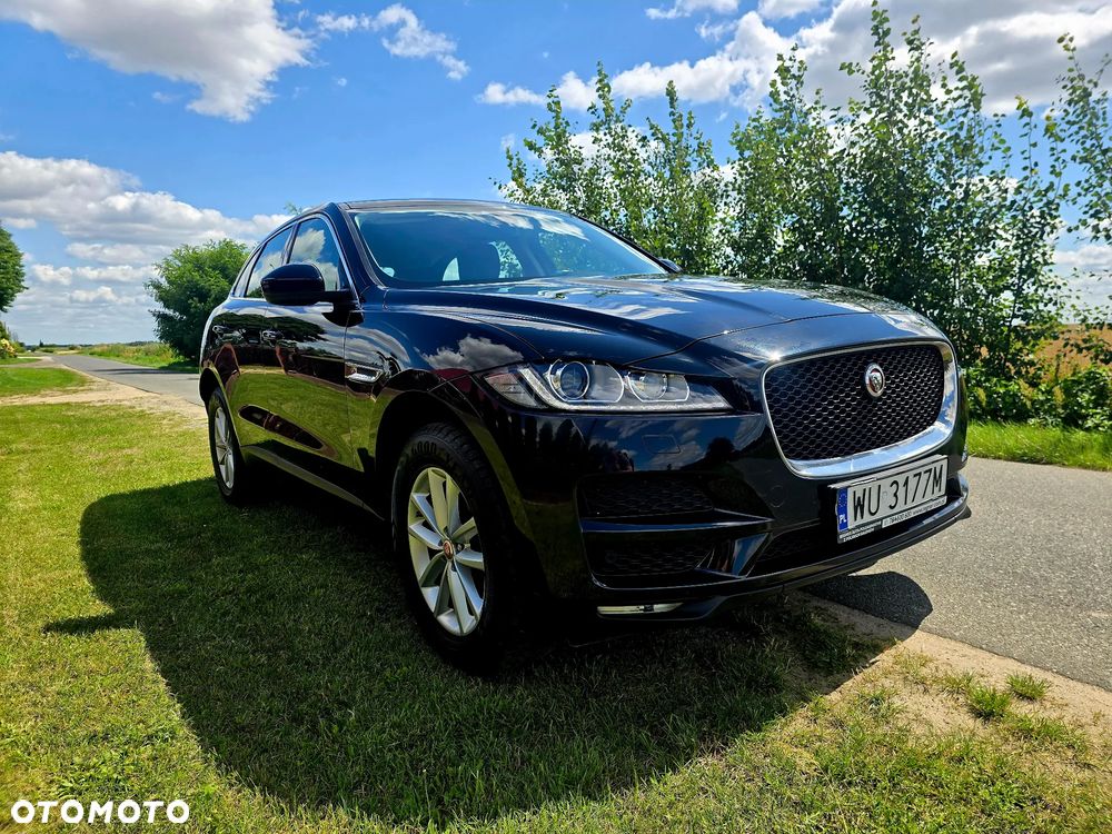 Jaguar F-Pace 2.0 i4D AWD Pure - 2