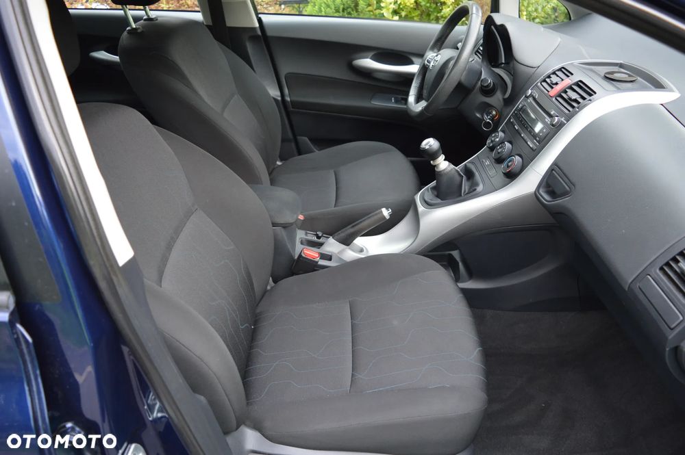 Toyota Auris - 21