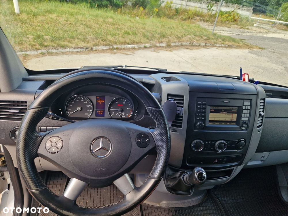 Mercedes-Benz Sprinter - 8