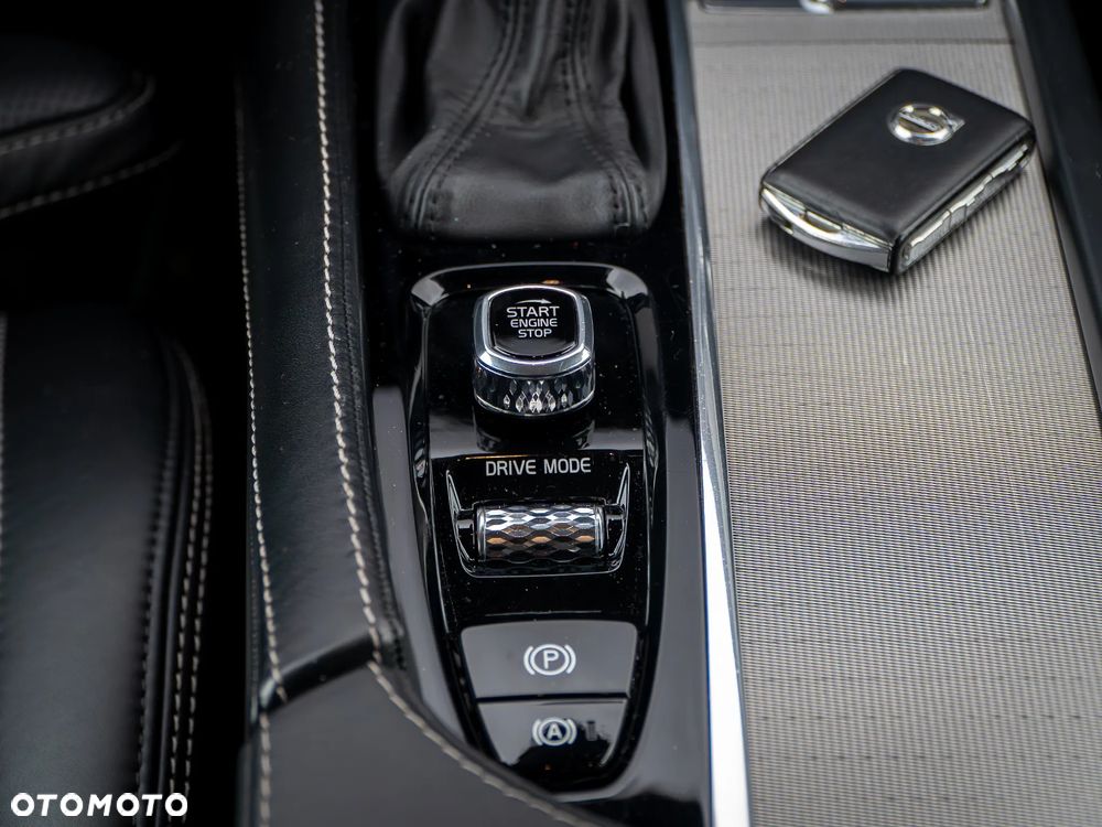 Volvo S90 D4 AWD Inscription - 34