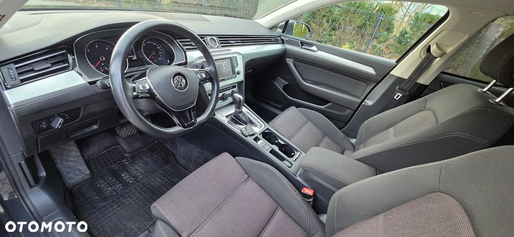 Volkswagen Passat Variant 2.0 TDI DSG (BlueMotion Technology) Comfortline - 19