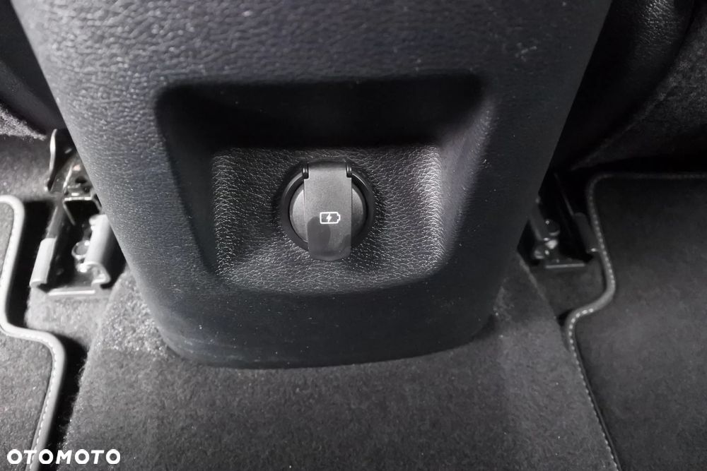 Kia ProCeed 1.5 T-GDI DCT7 OPF GT LINE - 26