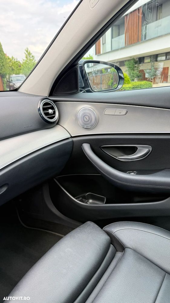Mercedes-Benz E - 8