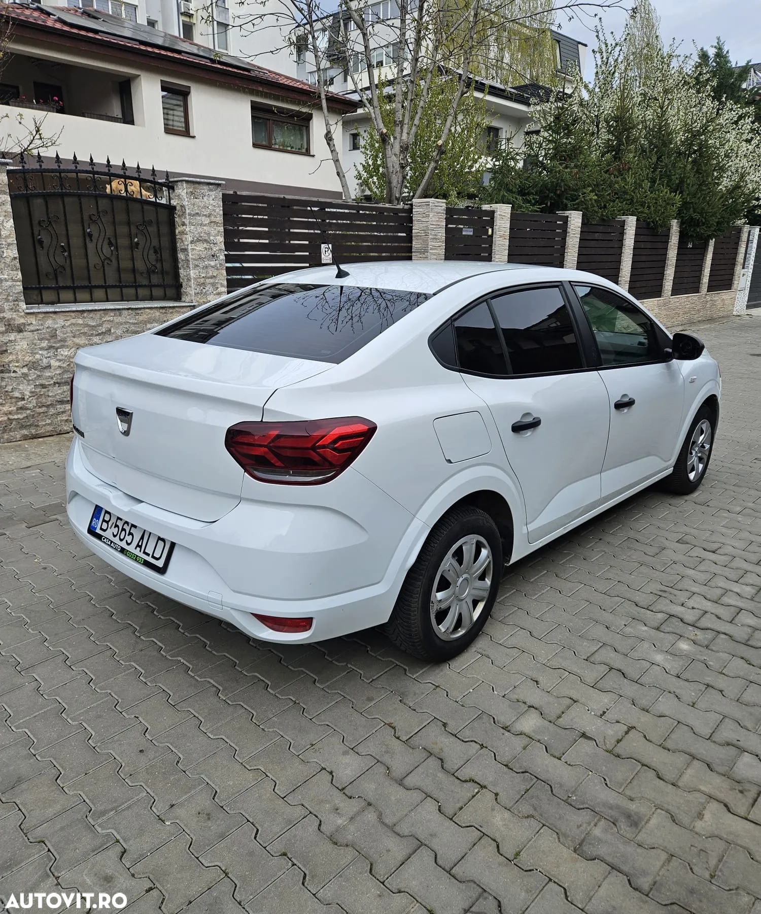 Dacia Logan ECO-G 100 Essential - 6