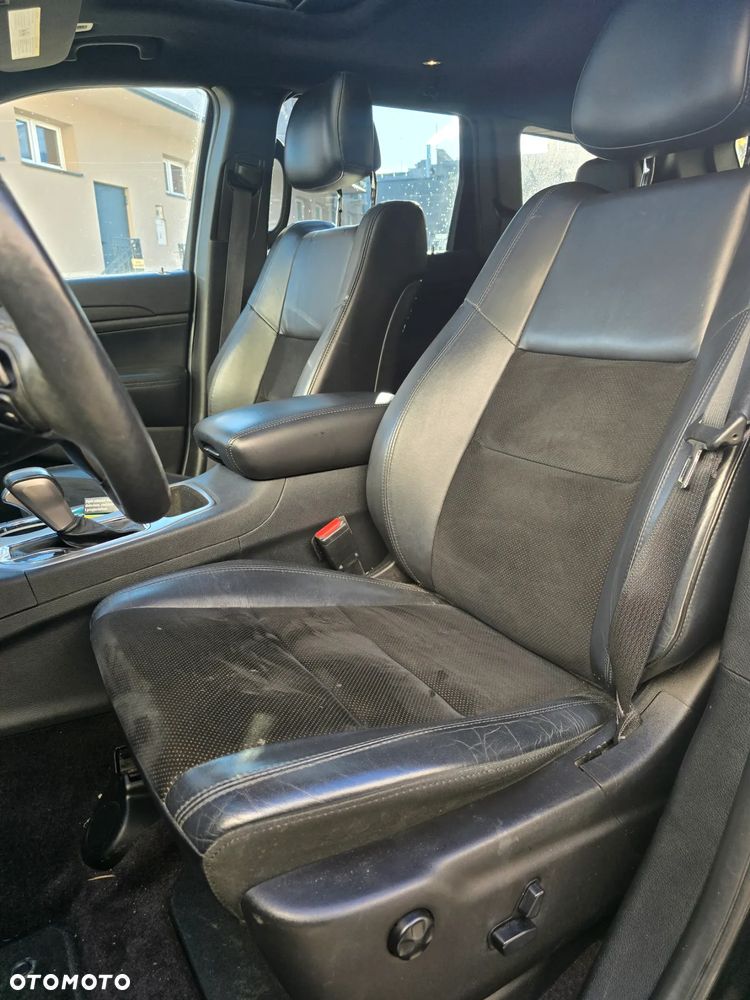 Jeep Grand Cherokee - 14