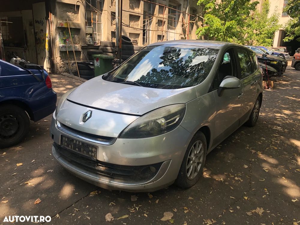 Dezmembrez Renault Scenic 3 2012 gri argintiu diesel volan stanga