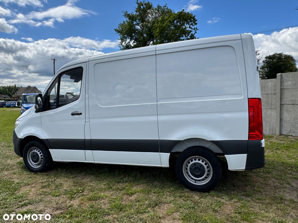 Mercedes-Benz SPRINTER 211 - 13