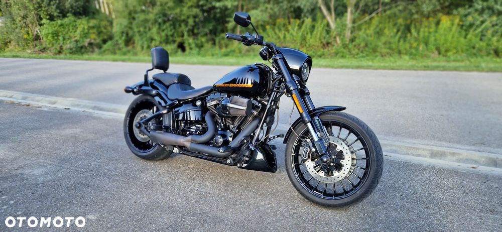 Harley-Davidson Softail Breakout - 2