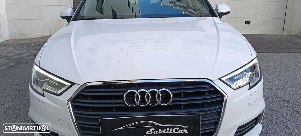 Audi A3 Sportback 30 TFSI Design - 23