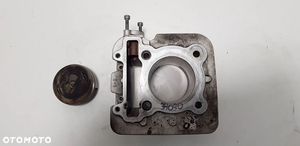 Yamaha YBR 250 - Cylinder Tłok Pierścienie - 3