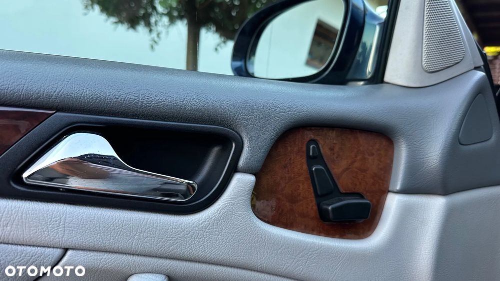 Mercedes-Benz CLK - 17