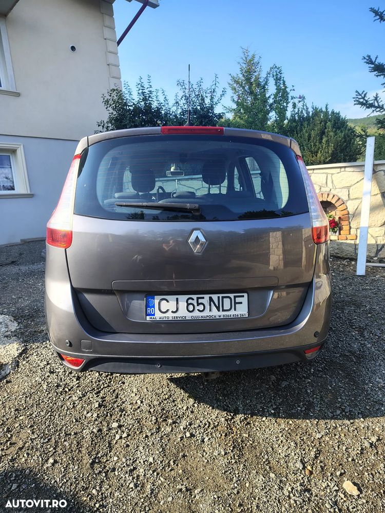 Renault Grand Scenic 1.6 dCi Energy Privilege - 9
