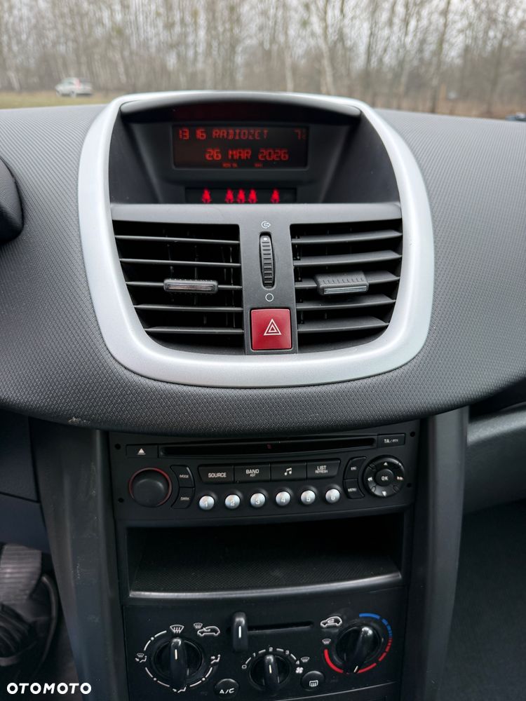 Peugeot 207 95 VTi Urban Style - 14