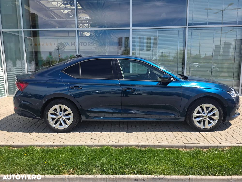Skoda Octavia 2.0 TDI DSG Style - 6