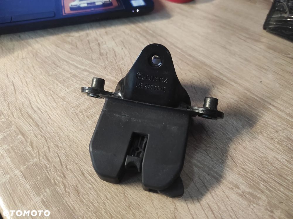 ZAMEK TYLNEJ KLAPY BAGAŻNIKA 1Z5827501D 1Z5827501C SKODA OCTAVIA 2 HB HATCHBACK WYSYŁKA !!!! - 1