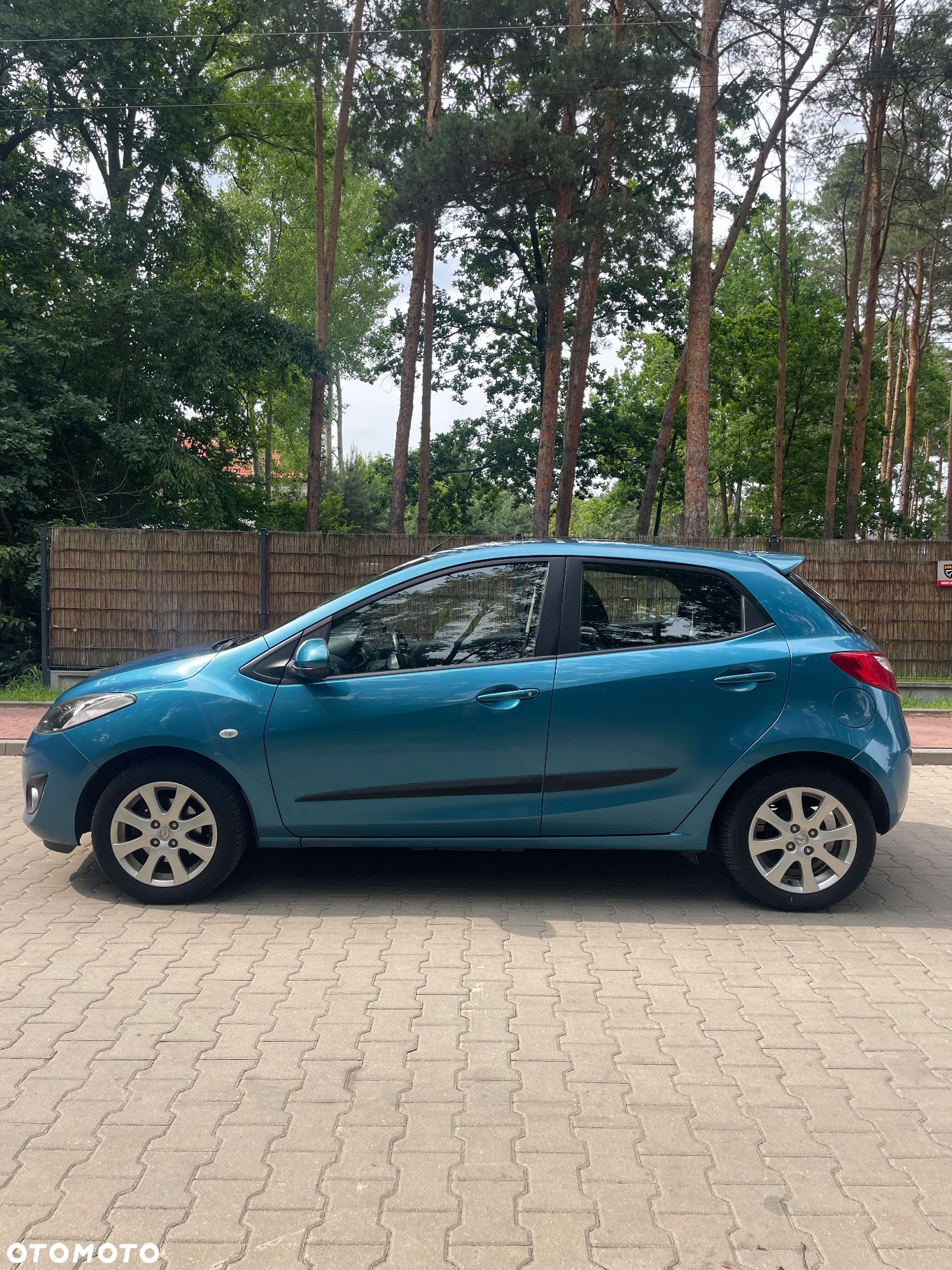 Mazda 2 1.5 Exclusive + - 3