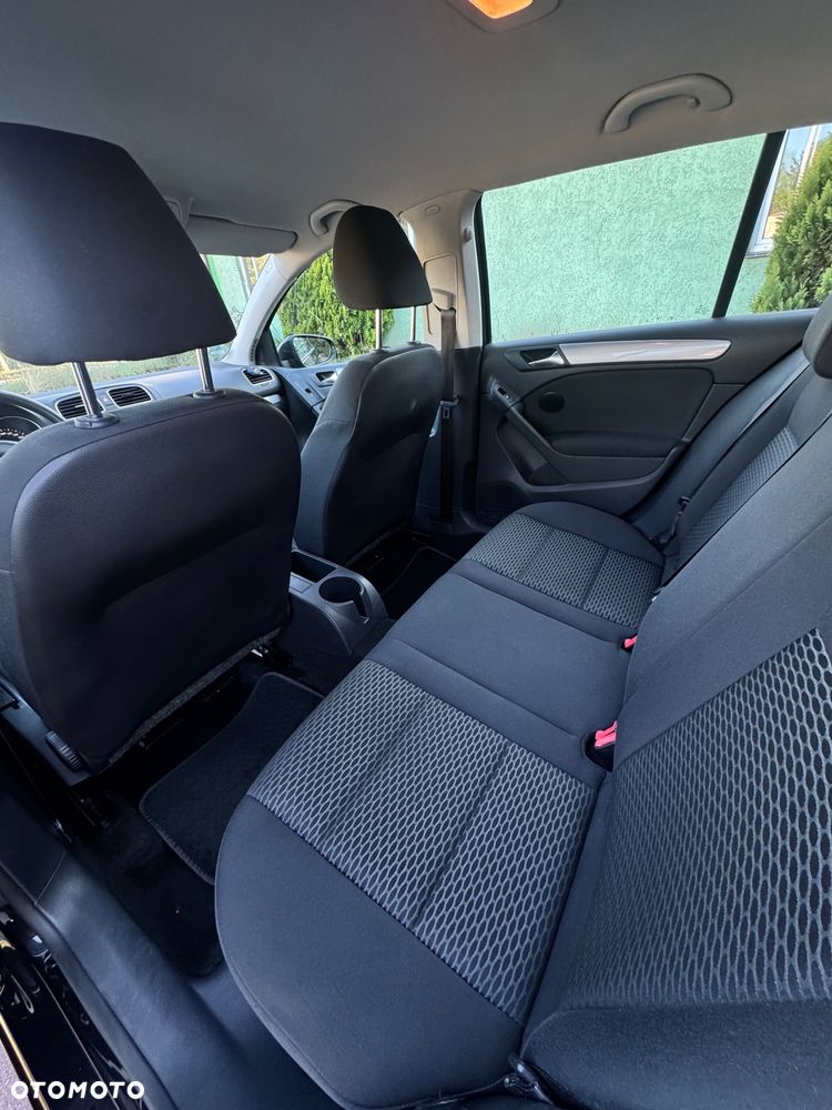 Volkswagen Golf 1.6 TDI DPF BlueMotion - 8