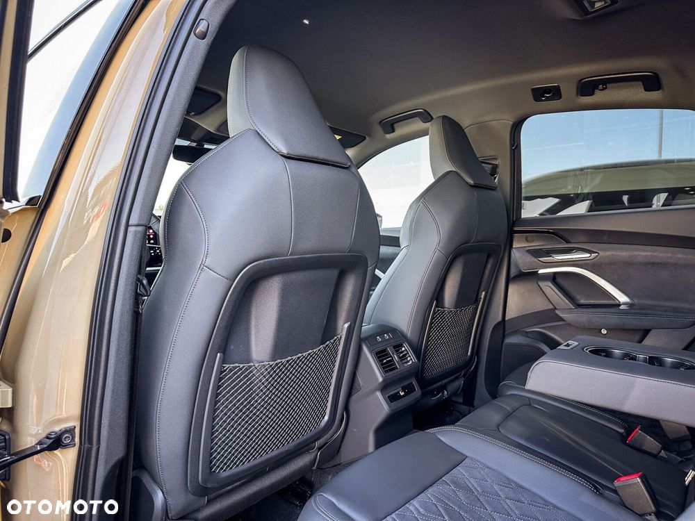 Audi Q5 Sportback - 41