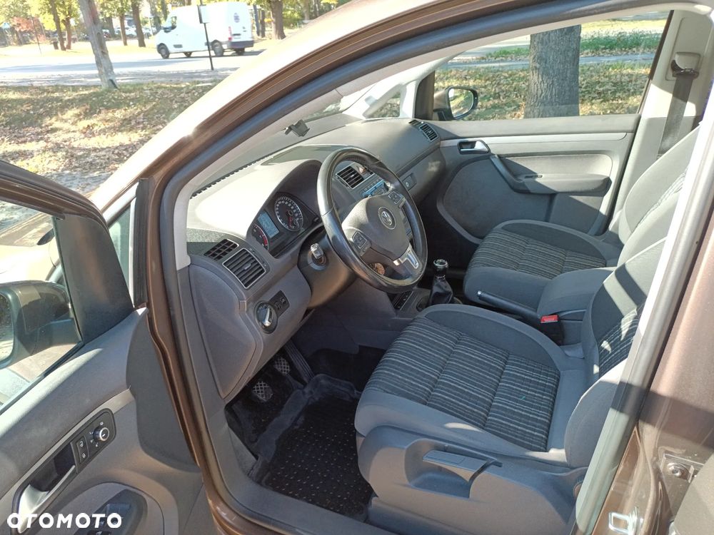 Volkswagen Touran - 7