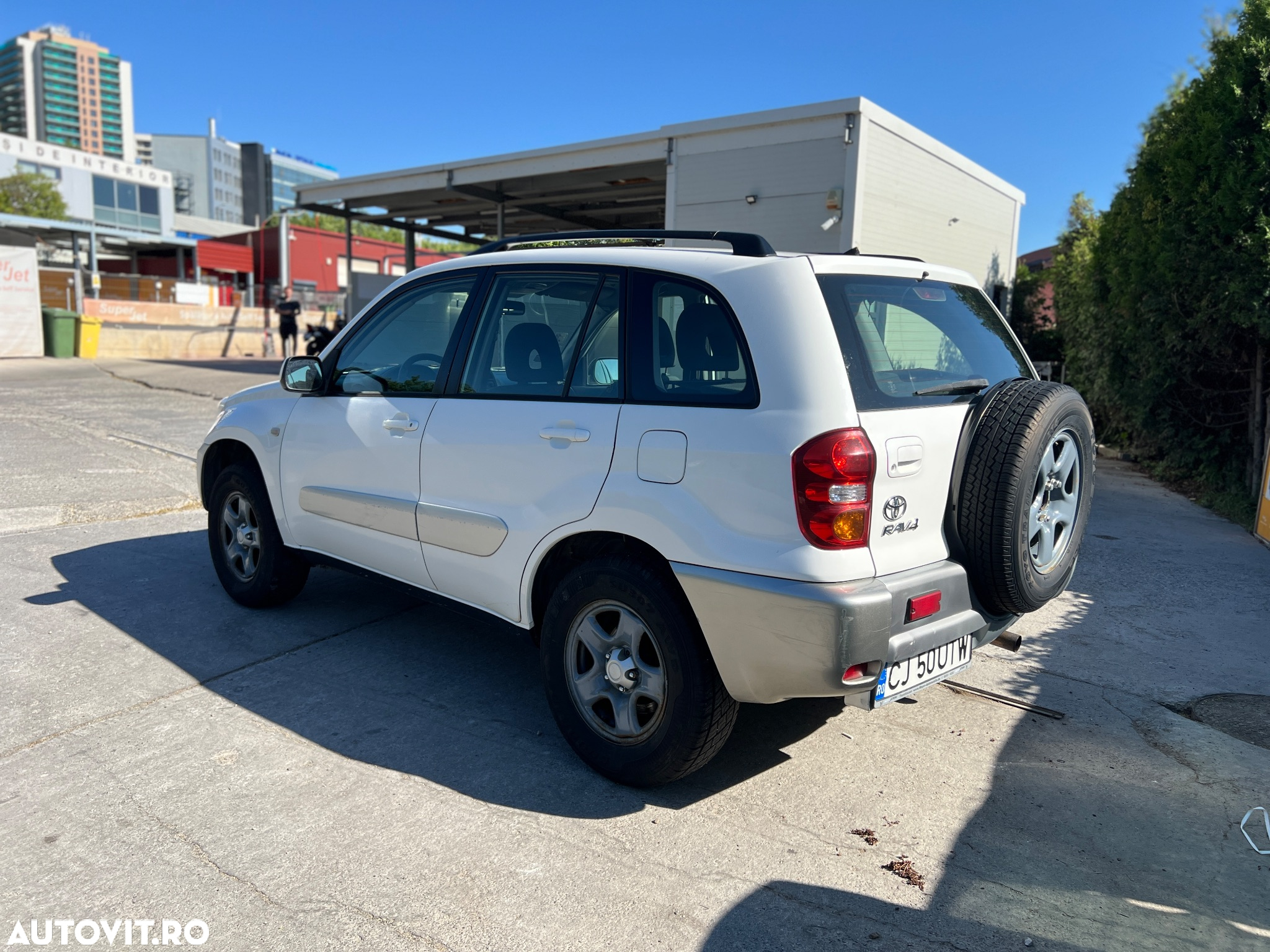 Toyota RAV4 - 4