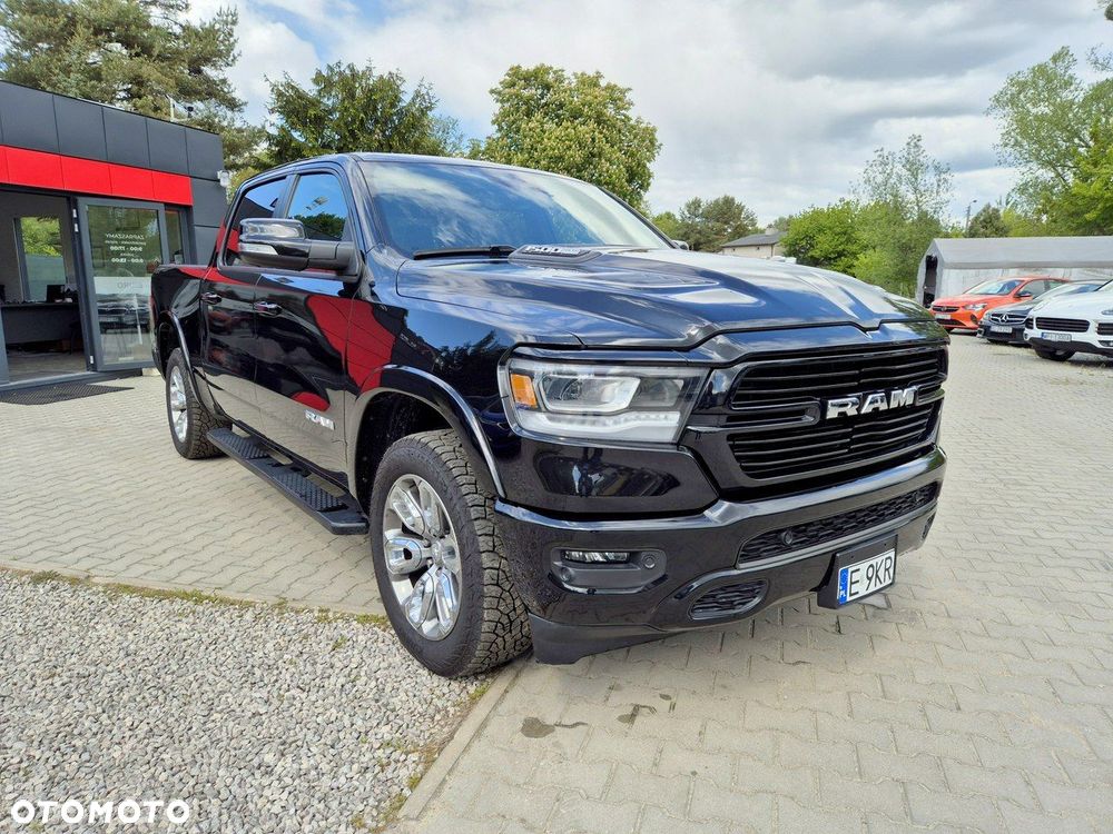 RAM 1500 Crew Cab Laramie - 4