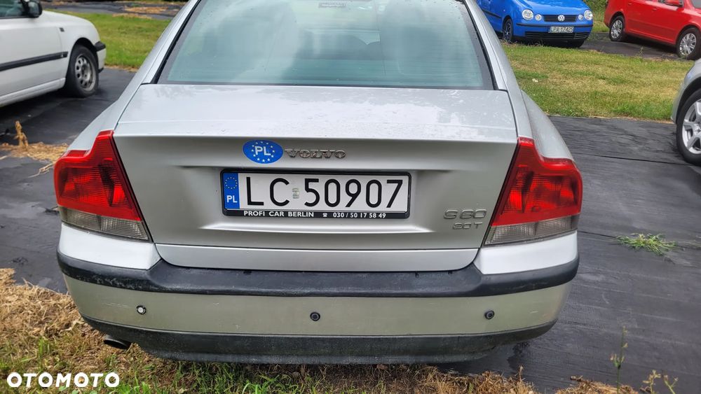 Volvo S60 2.0T Black Edition - 5