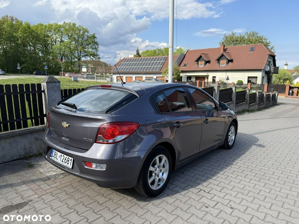 Chevrolet Cruze - 6