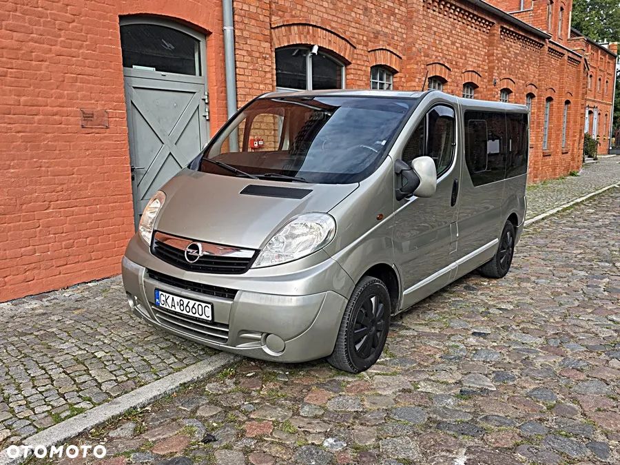 Opel Vivaro - 16