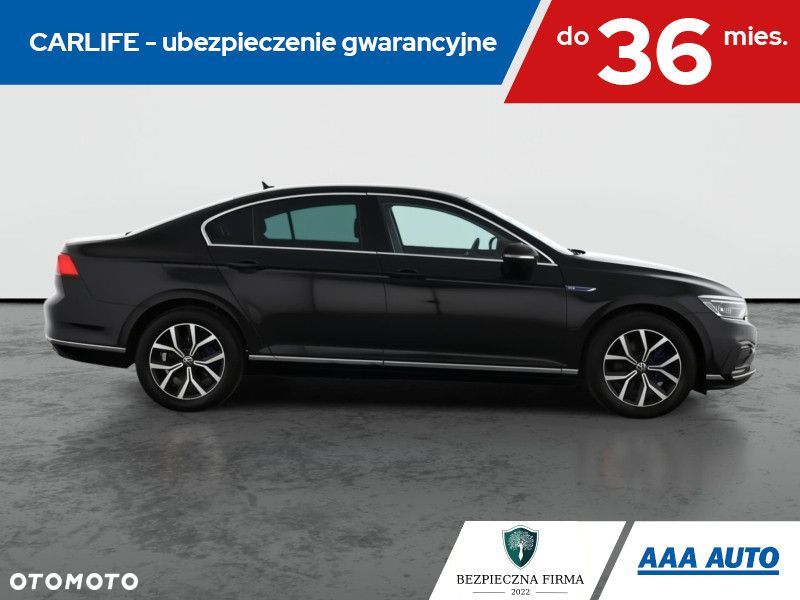 Volkswagen Passat - 8