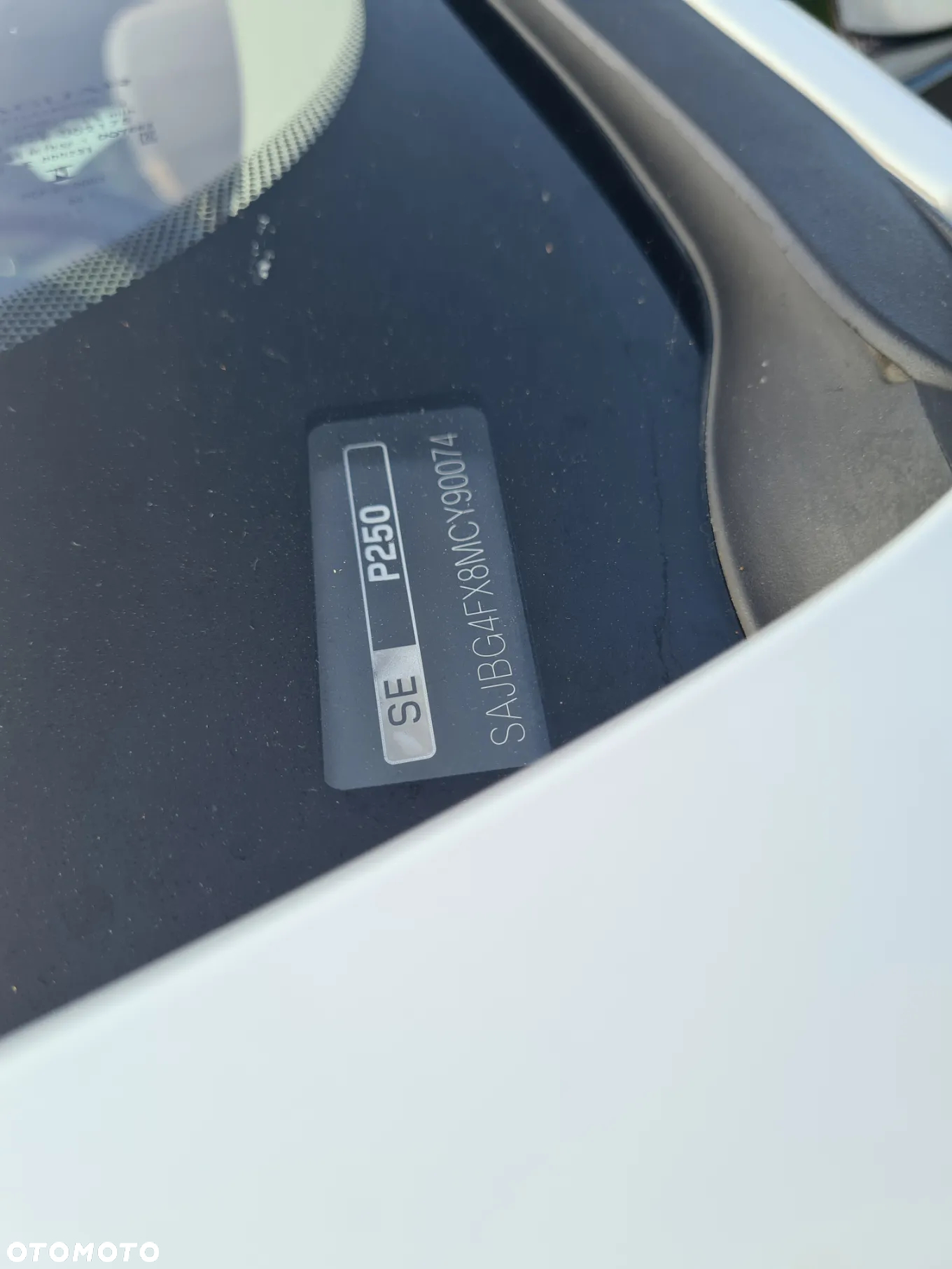 Jaguar XF 2.0 P250 SE - 22