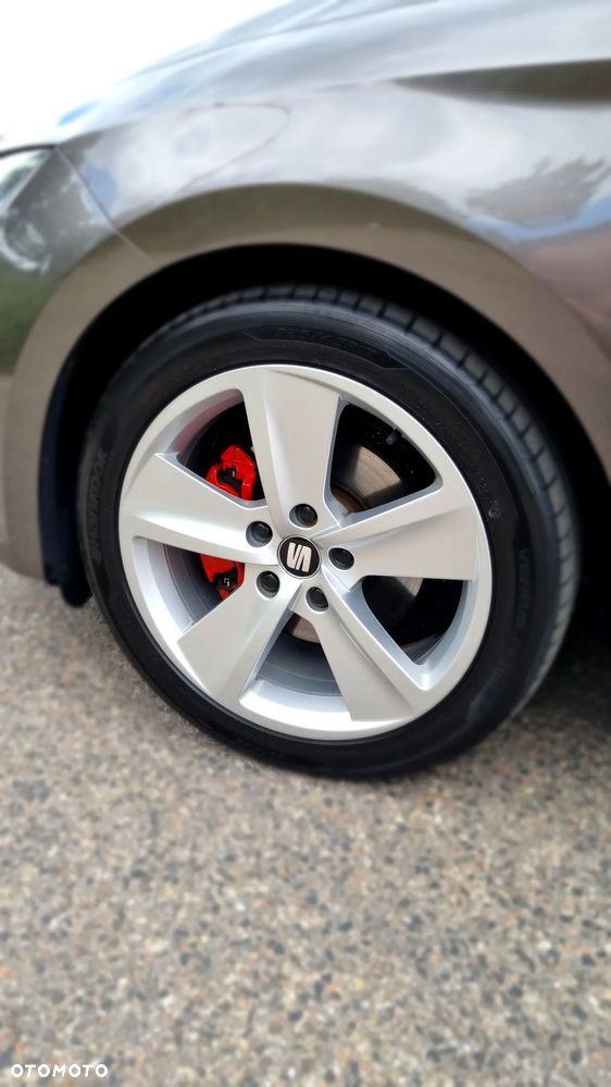 Seat Leon 2.0 TDI DPF Start&Stop DSG FR - 23