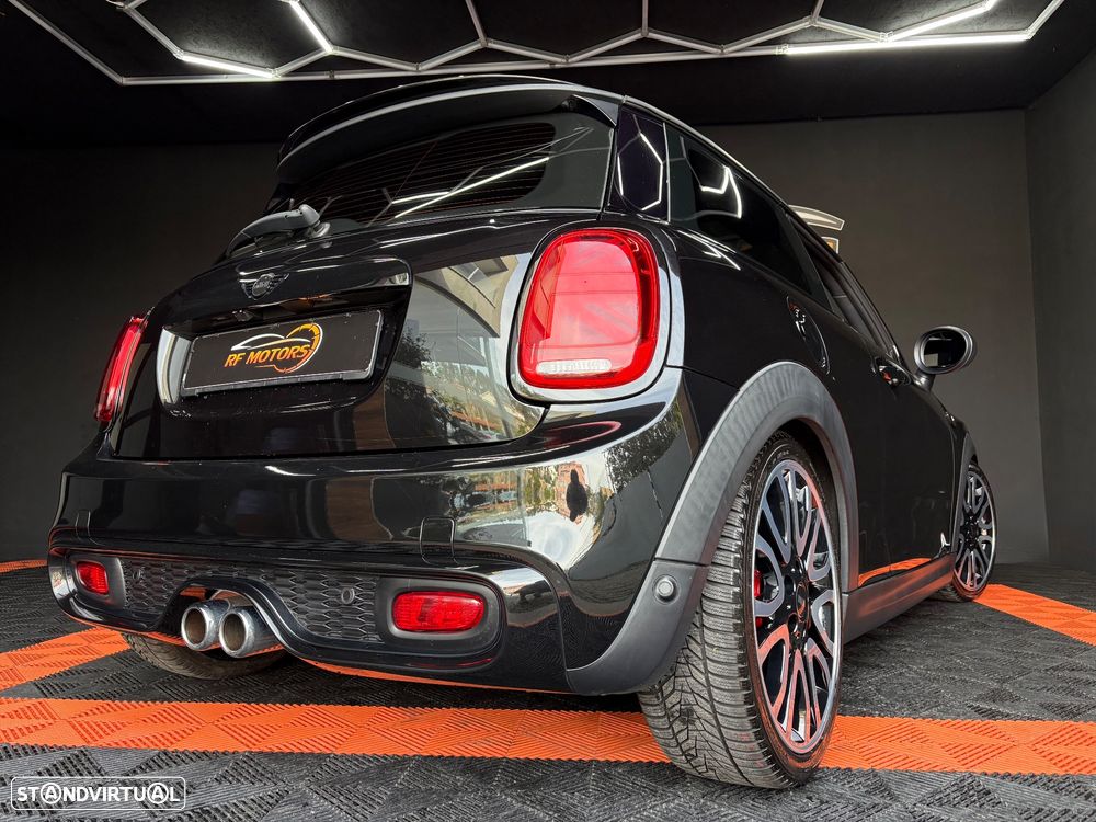 MINI 3 Portas Cooper SD Aut. - 32
